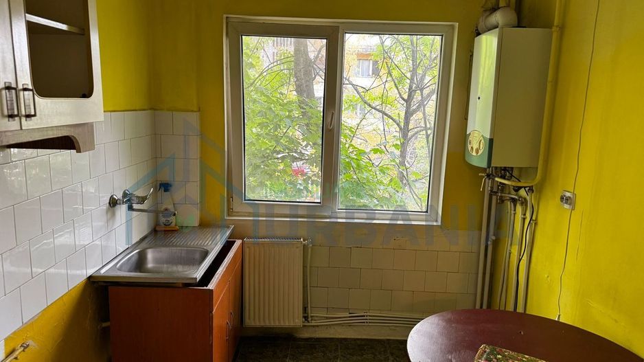 Apartament 3 camere, Podu Roș, Iași - de renovat - Poză 6