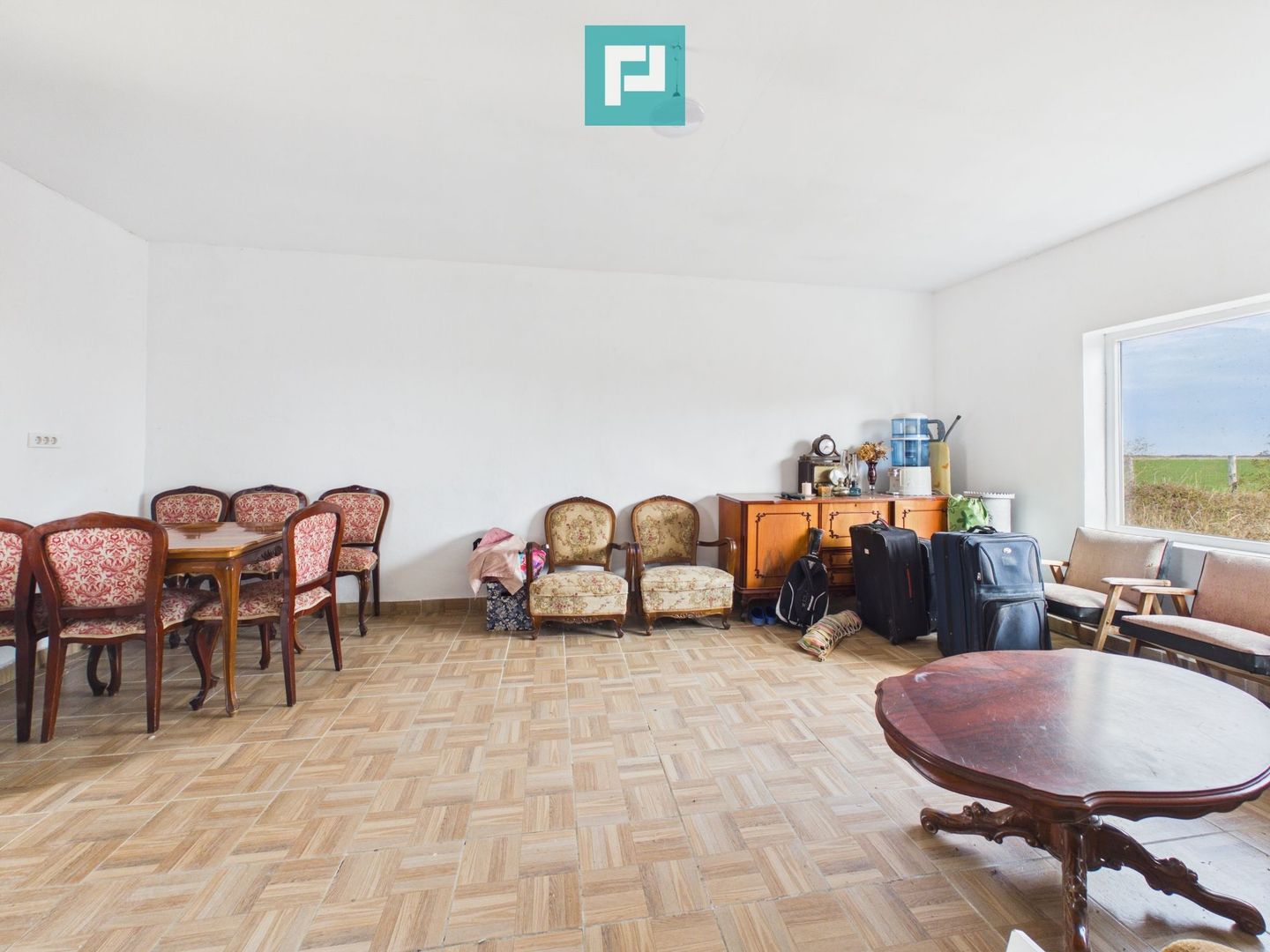 Casă cu teren 13 418 mp intravilan - Poză 11