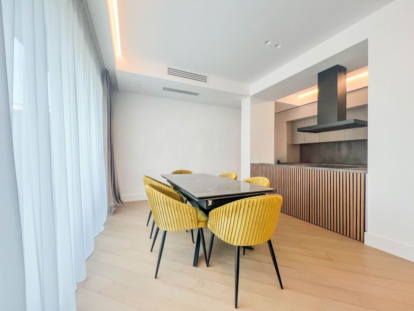Chirie I Penthouse 4 camere I Iancu Nicolae I Bloc Luxury I 2 Parcari - Poză 6