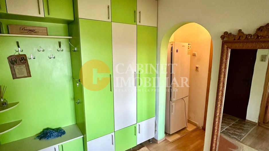 2 Camere Decomandat - Zona Alexandru Cel Bun - Bloc din 1983 - Poză 7