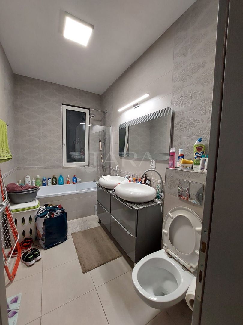 Apartament modern 3 camere și terasă spațioasă, zona Poligonului. - Poză 8