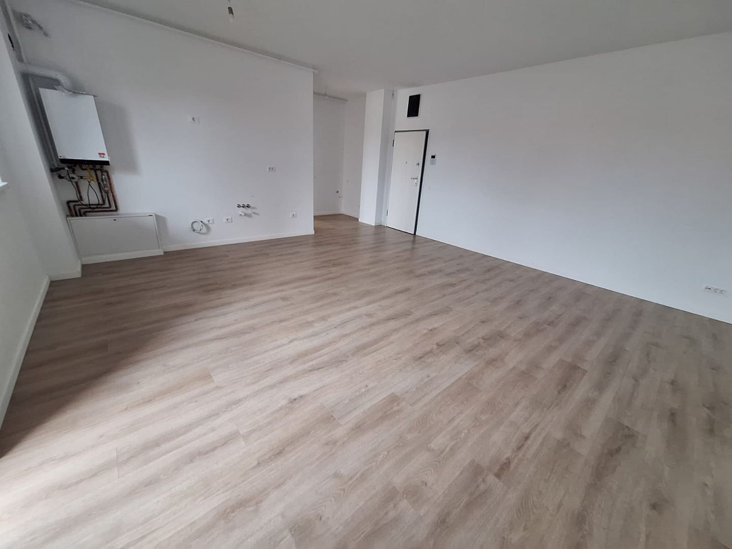 Apartament 3 camere . 79  mp ,Calea Torontalului - Poză 1