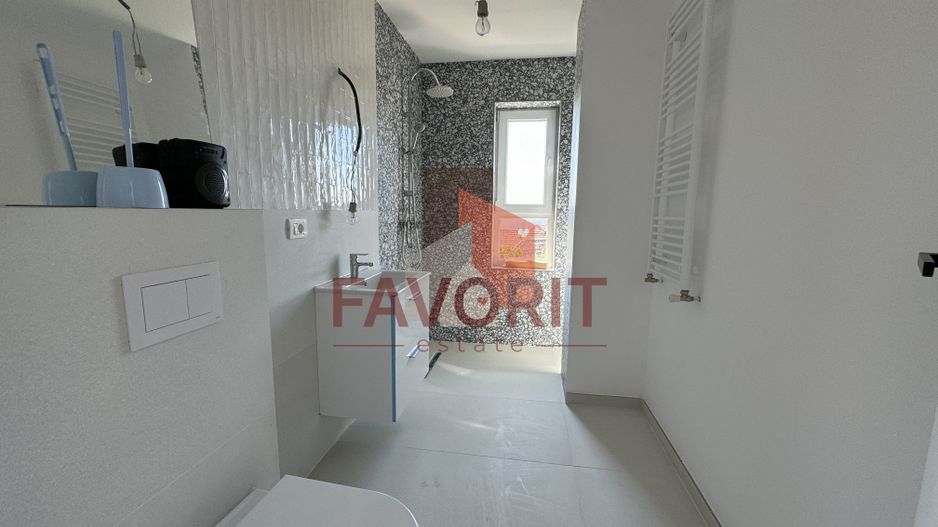 Etaj 1. Pozitie excelenta. Finisat la cheie - Poză 8