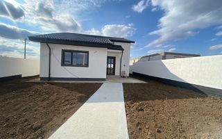 Valu lui Traian (COD 07) Casă P+M cu 5 camere, teren de 517 mp - Poză 1