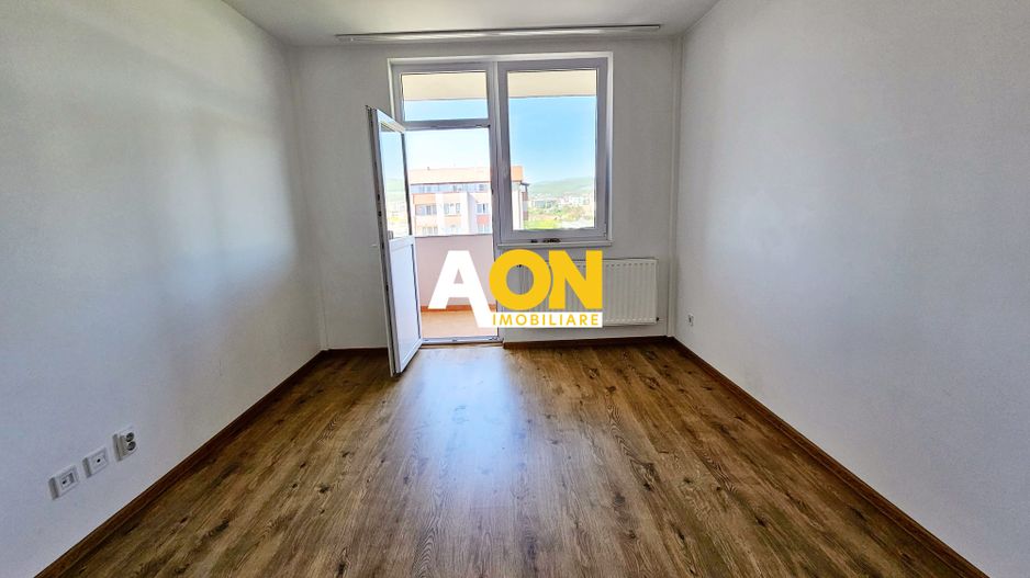 Apartament tip Penthouse, 4 camere, 2 bai, 108 mp utili + boxa, Centru - Poză 5