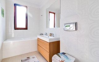 Vânzare apartament 4 camere 146mp | Parcare subterană | Boxă - Poză 16