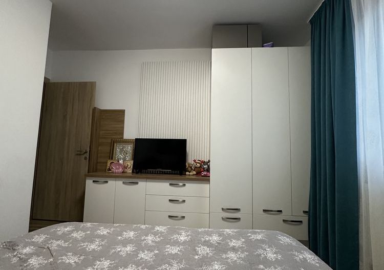 Apartament 2 camere decomandat-55mp, etaj 4/4 cu lift,loc de parcare - Poză 5