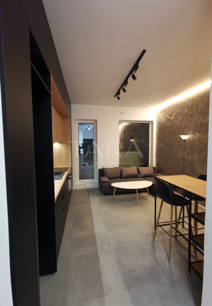 Apartament de vânzare - Poză 2