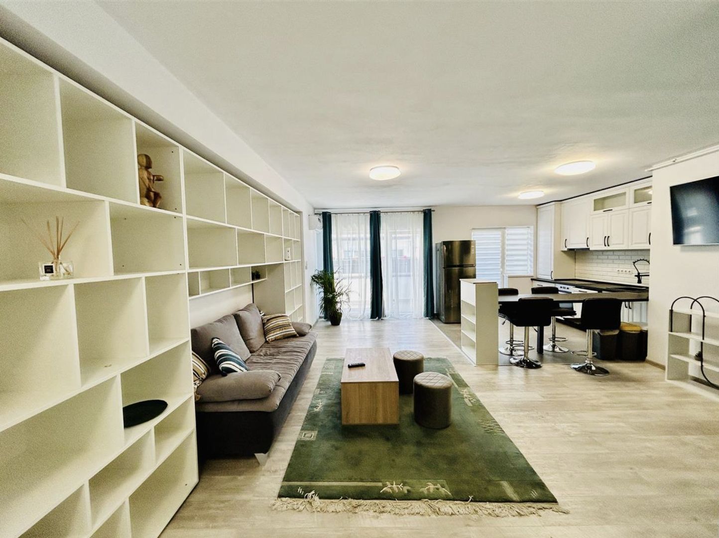 Penthouse la cheie, 4 camere, 2 bai, terasa mare, cart. Kogalniceanu - Poză 19