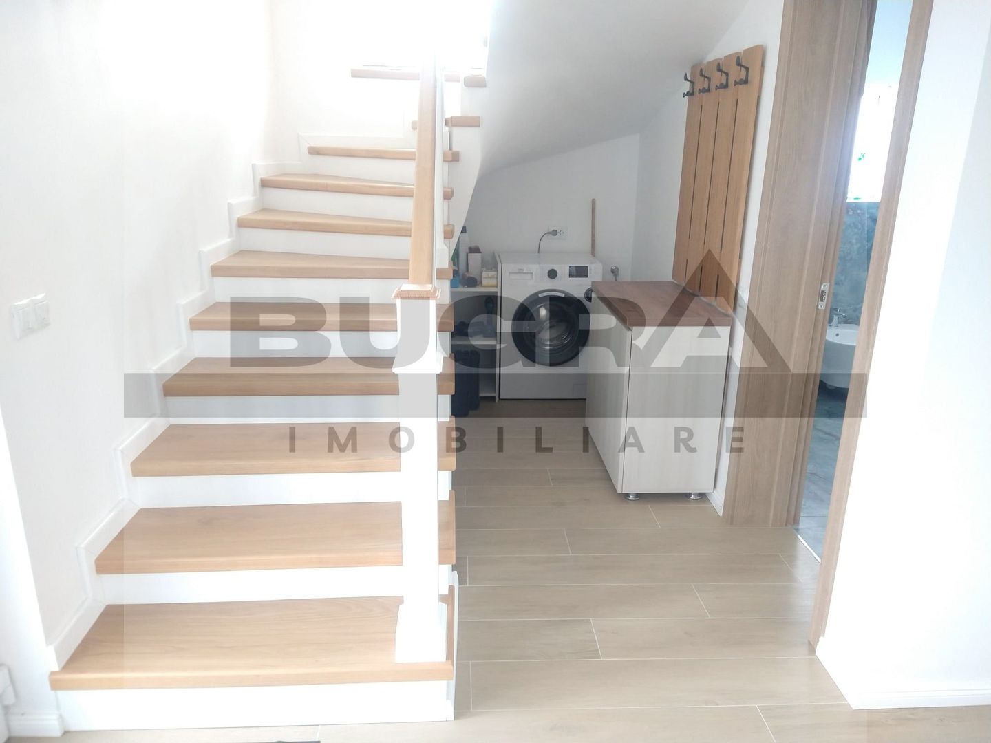Duplex finisat modern de 120mp, curte 250mp, 2 parcari, zona Terra - Poză 8