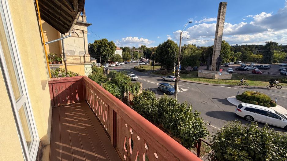 Apartament cu 3 camere și curte privată | Parcul central | Parcare - Poză 14