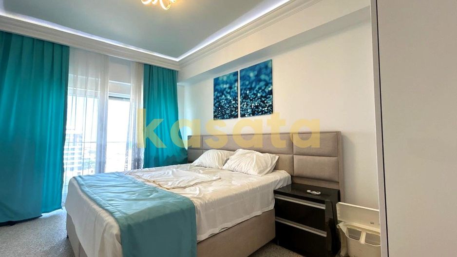 3 camere I White Tower I vedere panoramica I terasa 27 mp I et 7 - Poză 10