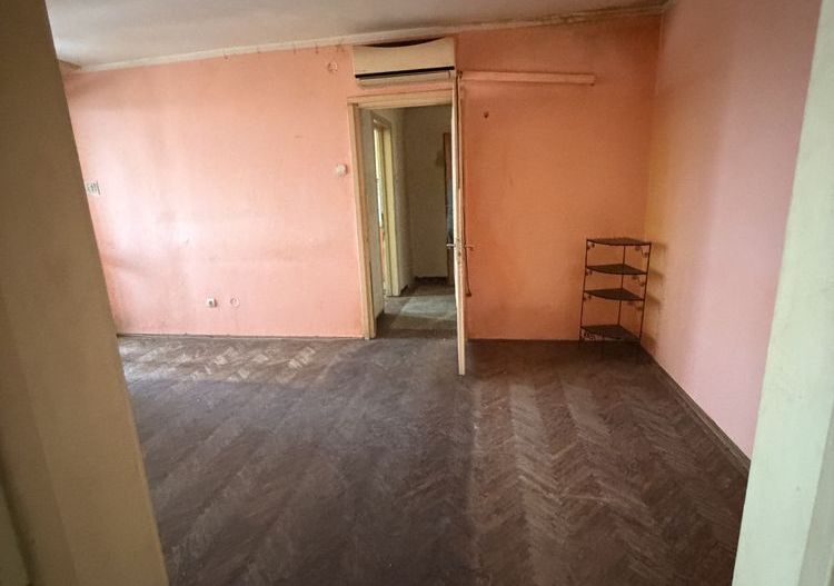 Apartament 2 cam Tiglina 2,et 4 - Poză 3
