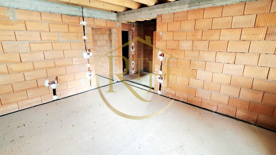 Se vinde duplex modern cu 3 camere  plus teren in Giroc ,zona linistita. - Poză 7