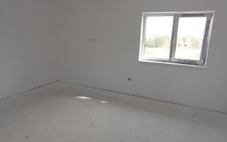 Sanandrei, Duplex pe Etaj, Drum Asflatat, Bucatarie Separata - Poză 8