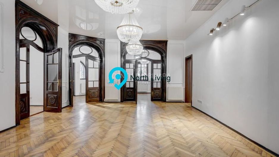 Apartament elegant in vila din perioada interbelica - Poză 1