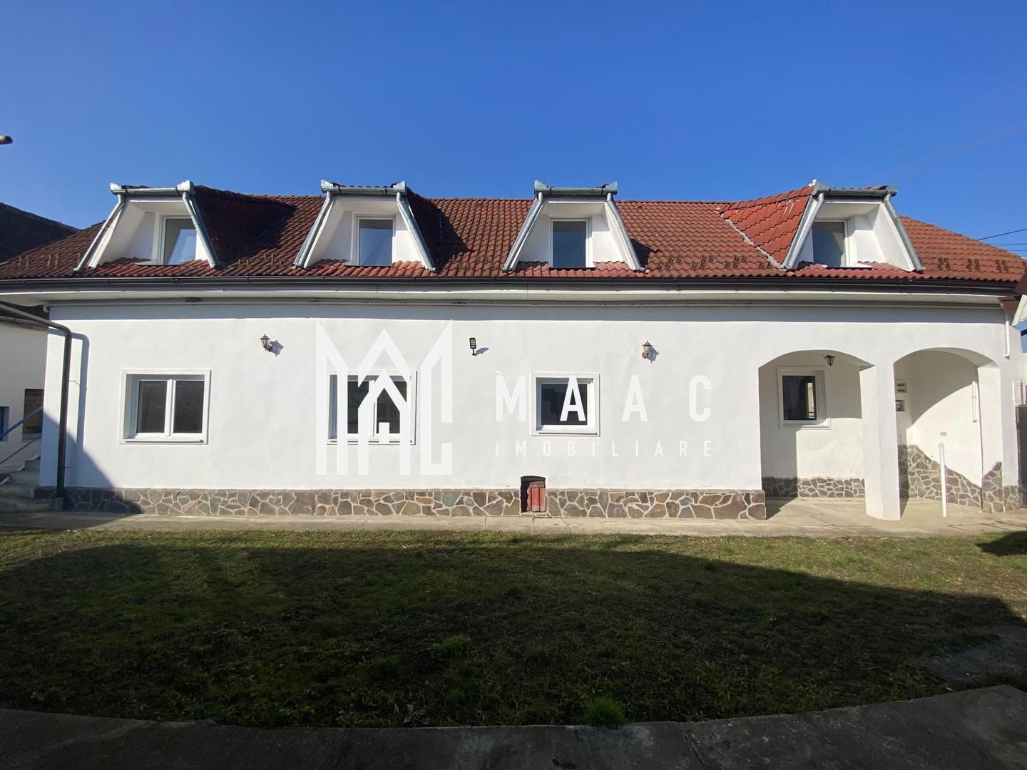 Proprietate individuală 12 camere | Cristian | 4 corpuri, 553 mp - Poză 18