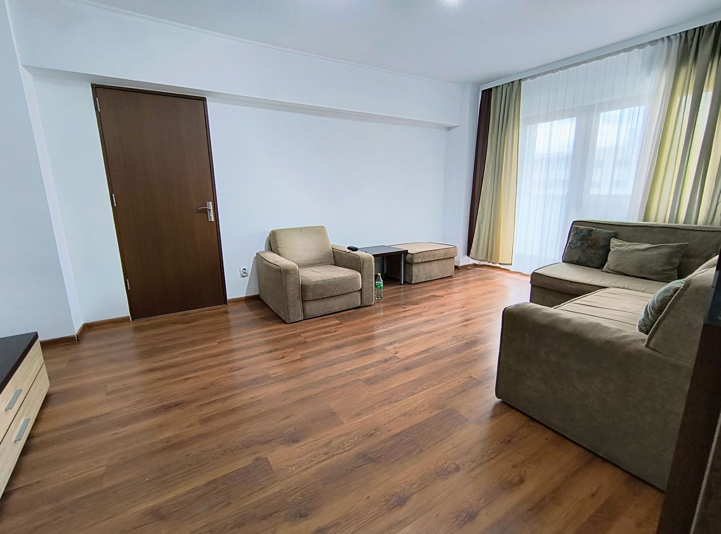 Apartament 3 camere- Calea Mosilor - Poză 1