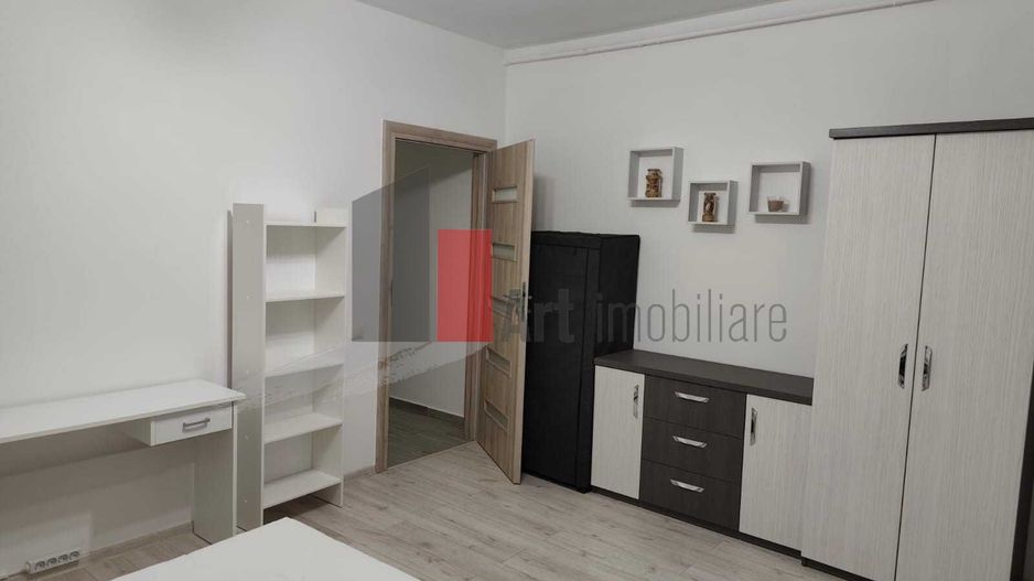 Ofer spre inchiriere apartament 2 camere si loc de parcare!Rezidential Apusului - Poză 3