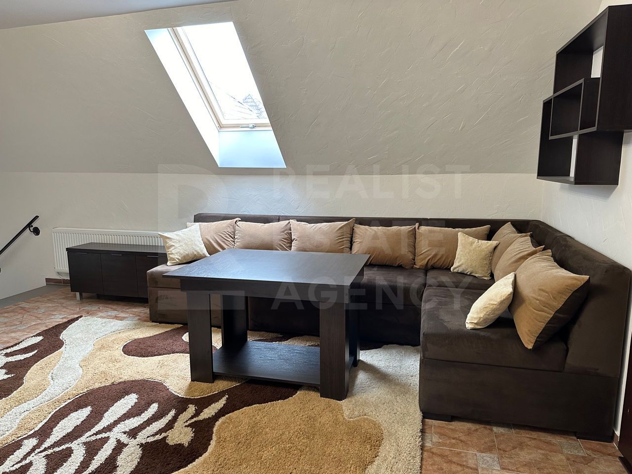 Chirie, apartament 4 camere, strada Codrul Cosminului, Centru - Poză 4