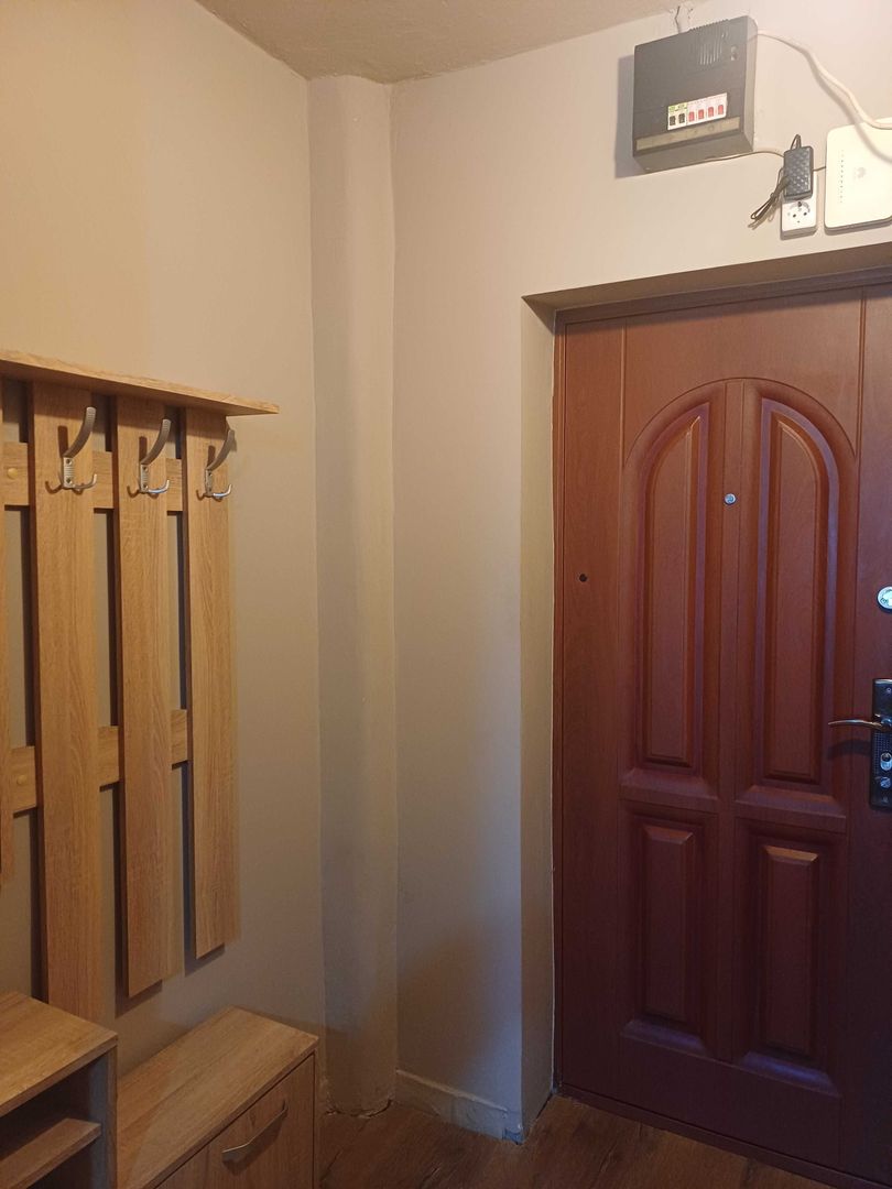BRASADAS vinde garsoniera etaj 2/4 pe Ostrovului. - Poză 3