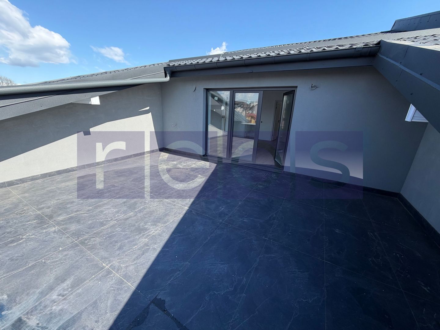 VILA INDIVIDUALA P+1+M | 284 MP UTILI | 5 DORMITOARE | ZONA BUCURESTII NOI - Poză 21