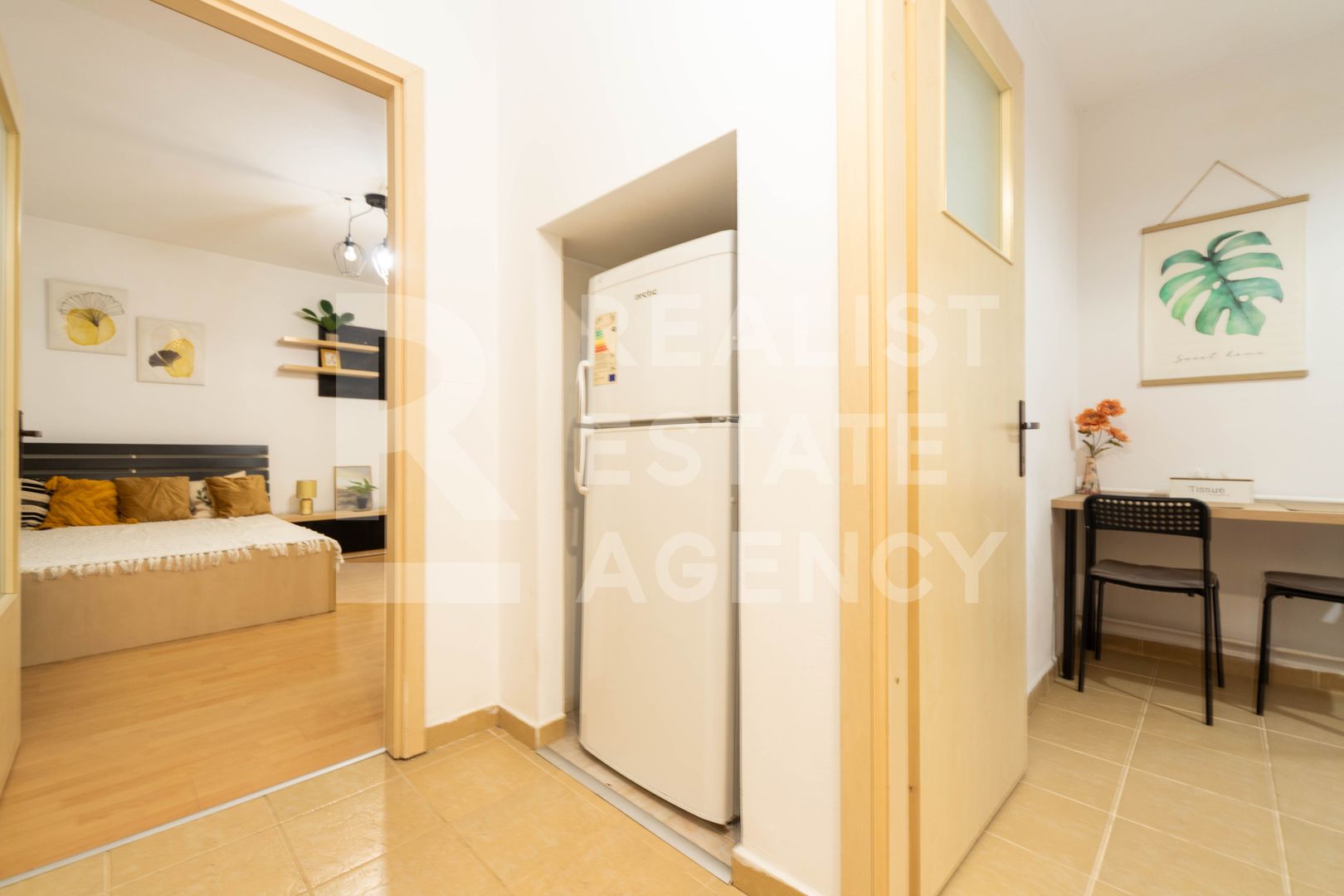 Vânzare, garsonieră în zona Drumul Taberei - Poză 5