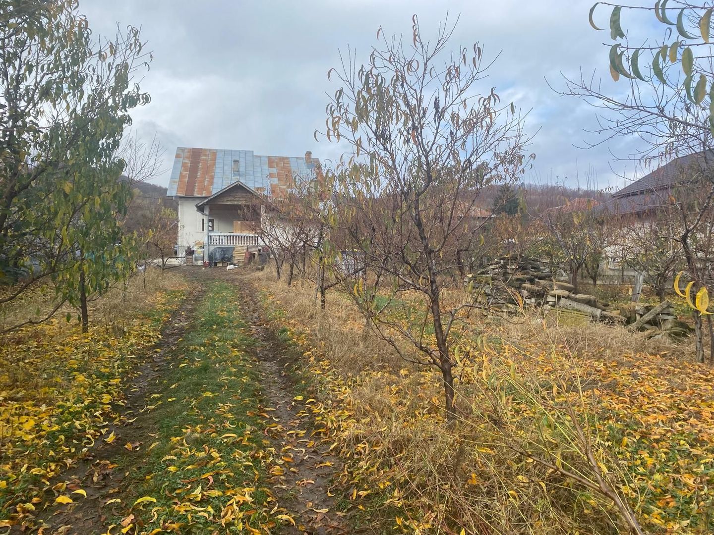 Vanzare casă spațioasă cu teren generos în Cândești Vale–jud Dambovita - Poză 22