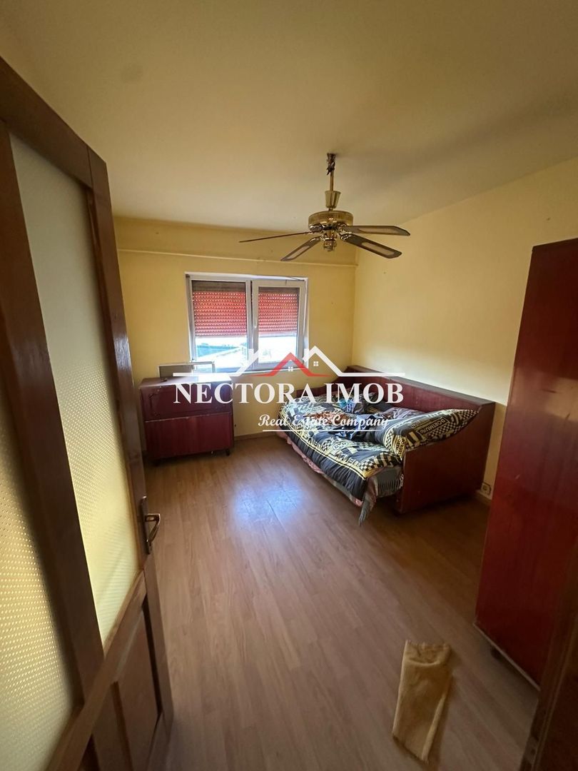 NECTORA IMOB-Apartament 3 camere, 2 bai, Decomandat, Str. Romana, 78mp - Poză 3