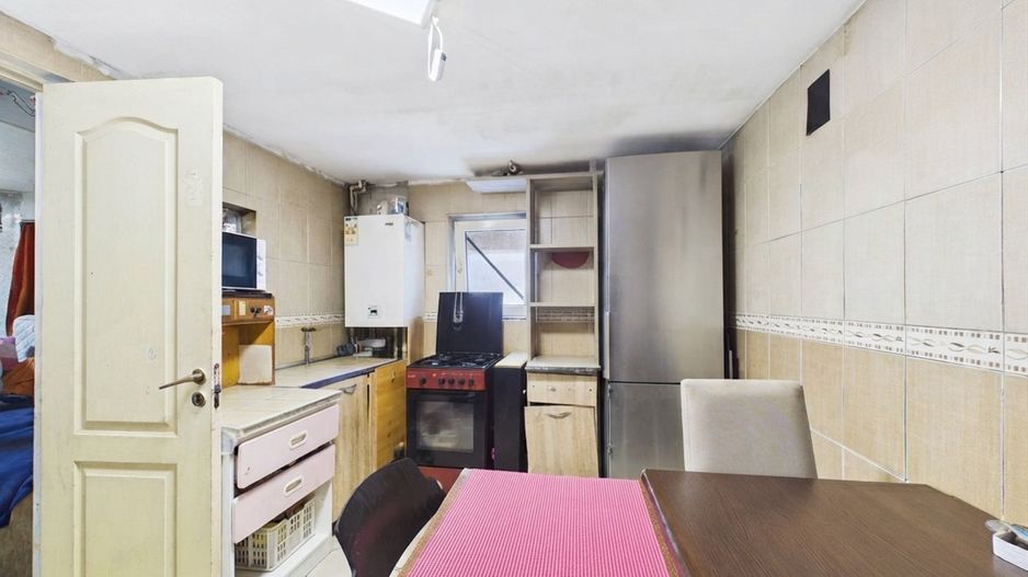 Casa cu teren 309 mp si deschidere 12ml | Laminorului | 7 min metrou - Poză 6