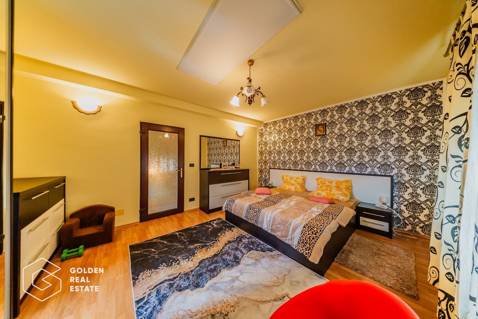 Vila de lux, D+P+E+M, Gradiste, la cheie, 300mp, 6 camere, teren 580mp - Poză 7