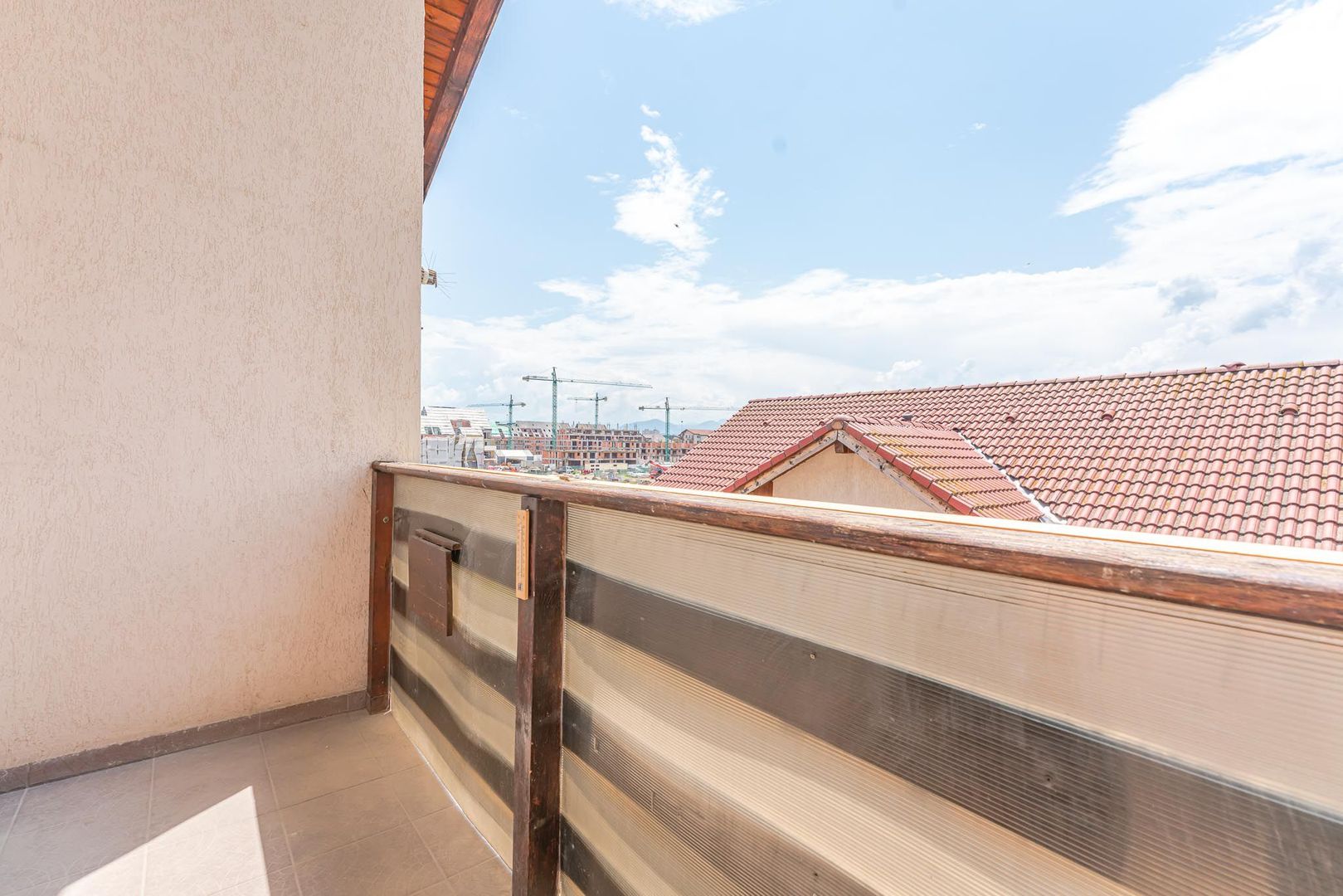 Apartament 2 camere mobilat si loc de parcare in Tractorul - Poză 13