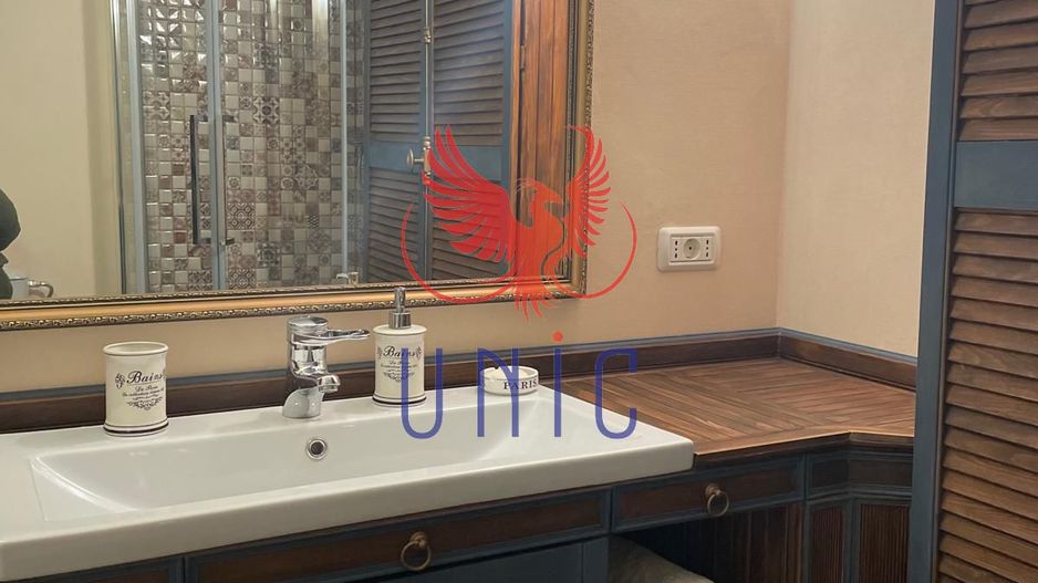 Proprietate deosebita, in inima orasului - Poză 34