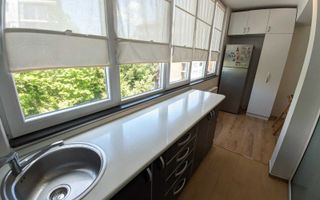 Apartament cu 2 camere, 2 băi, parcare, lângă Pădurea Făget. - Poză 3
