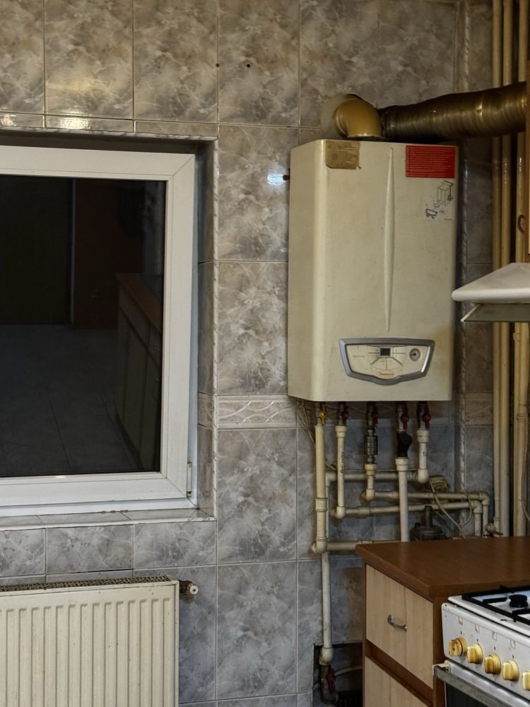 APARTAMENT  SPATIOS  ZONA IANCULUI - Poză 5