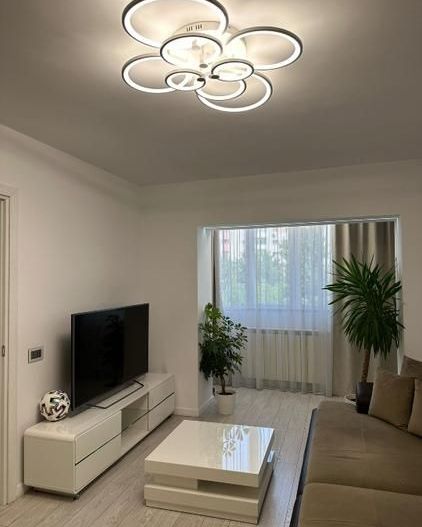 Apartament 2 camere de închiriat – modern, spațios - Poză 8
