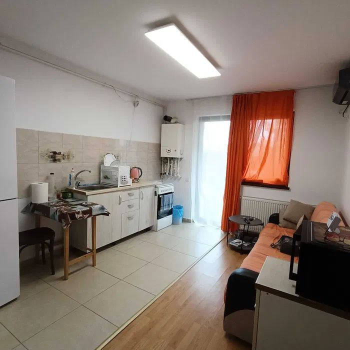 Apartament 2 camere Curte proprie parter - Poză 1