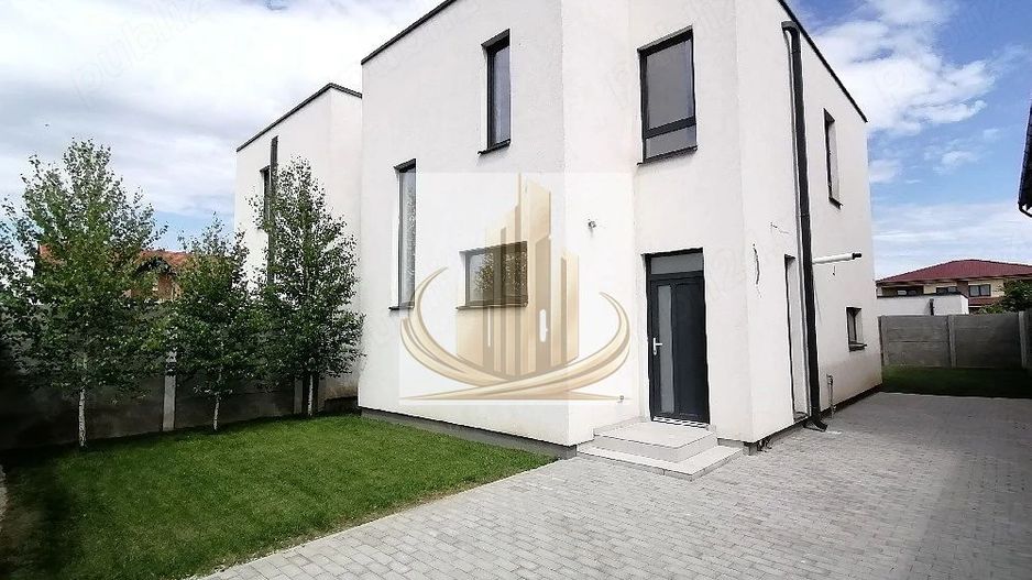 Casa aproape de scoala, gradinita, liceu, 4 camere, asfalt, toate utilitatile - Poză 4