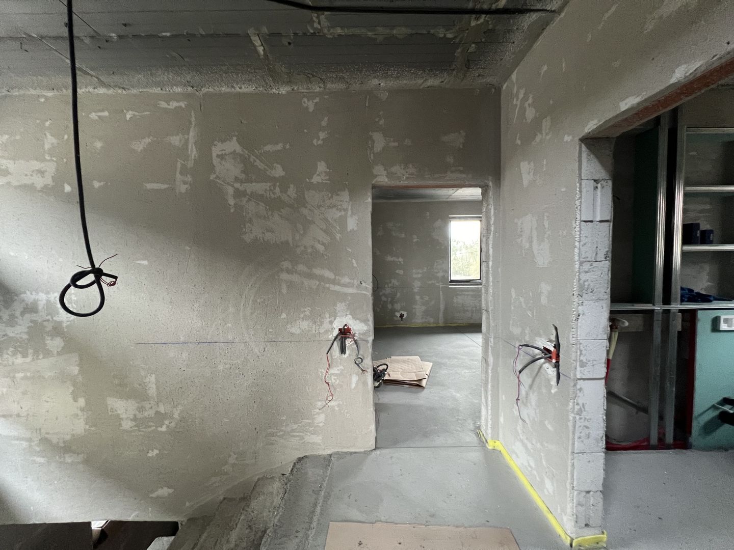 VILA LUX OTOPENI | FERME - Poză 3