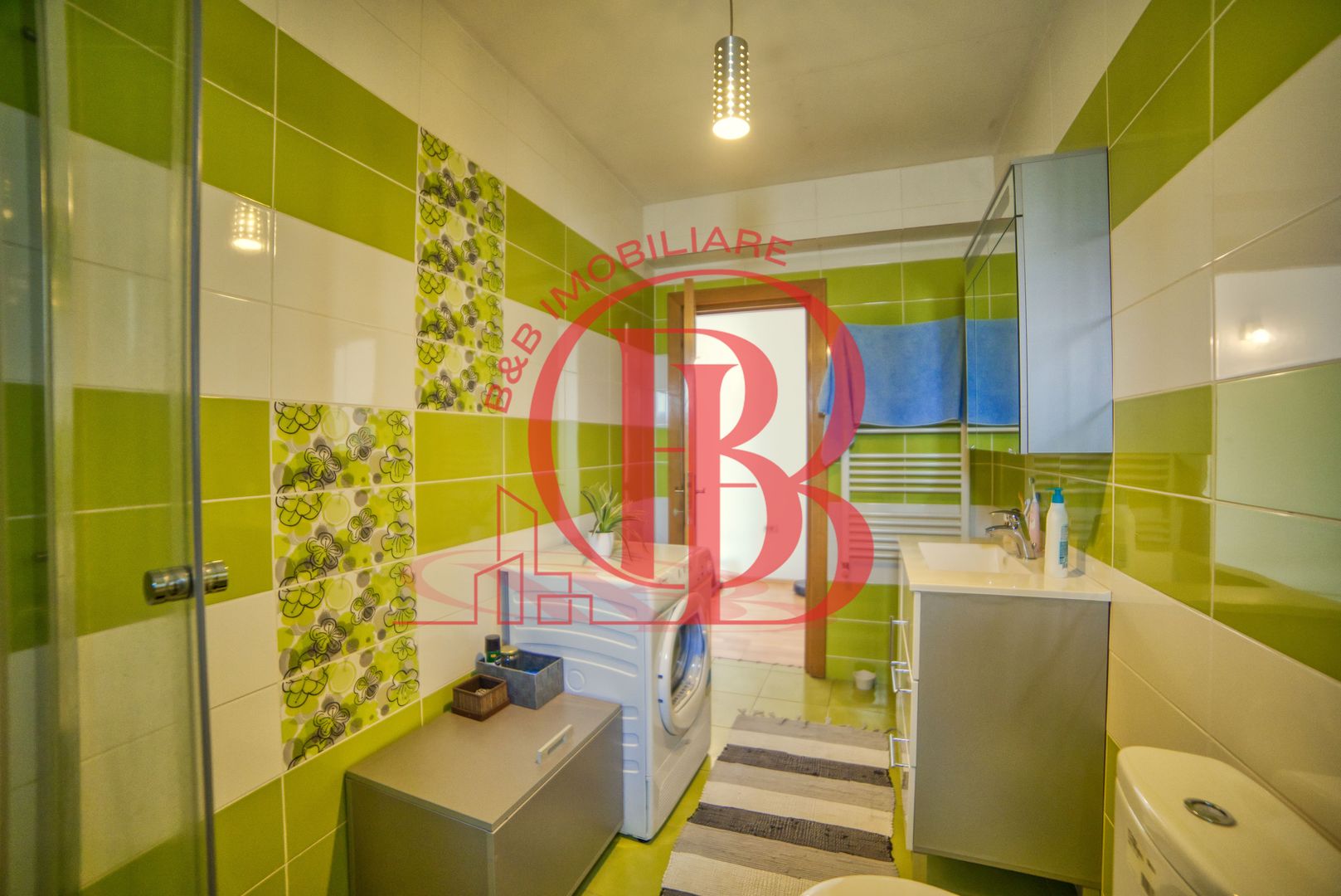 Casa complet mobilata 5 camere 3 bai curte generoasa - Poză 26