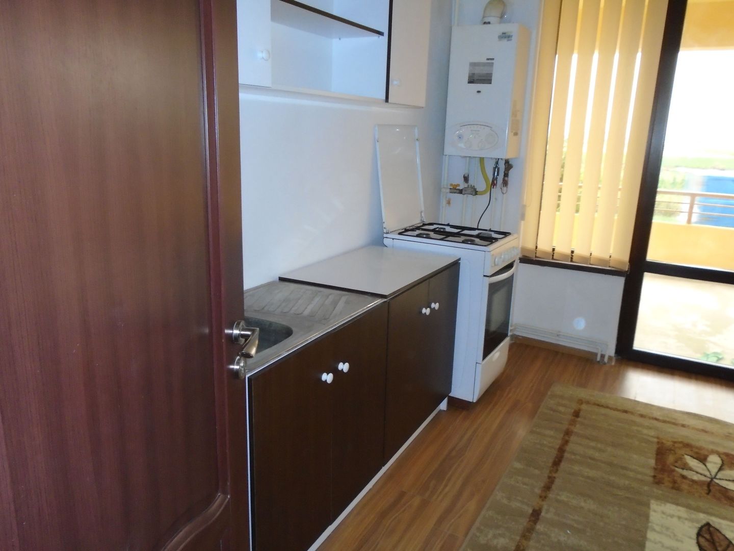Închiriere apartament la vilă - Poză 2