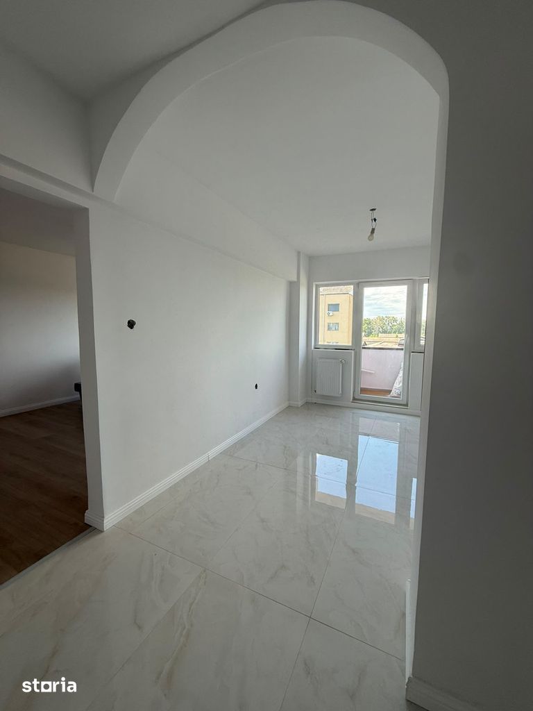 BRASADAS vinde ap 3 cam etaj 7/8 Micro 17 – Recent renovat. - Poză 3