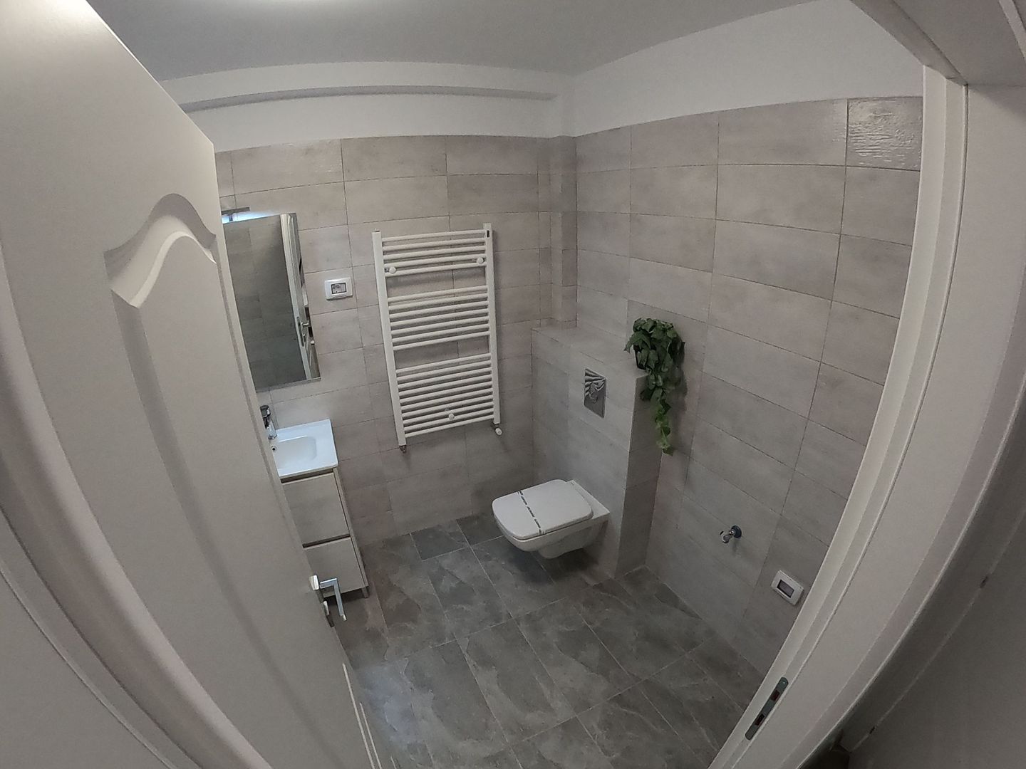 De închiriat – Apartament 2 camere cu vedere frontală la lac & loc de parcare - Poză 5