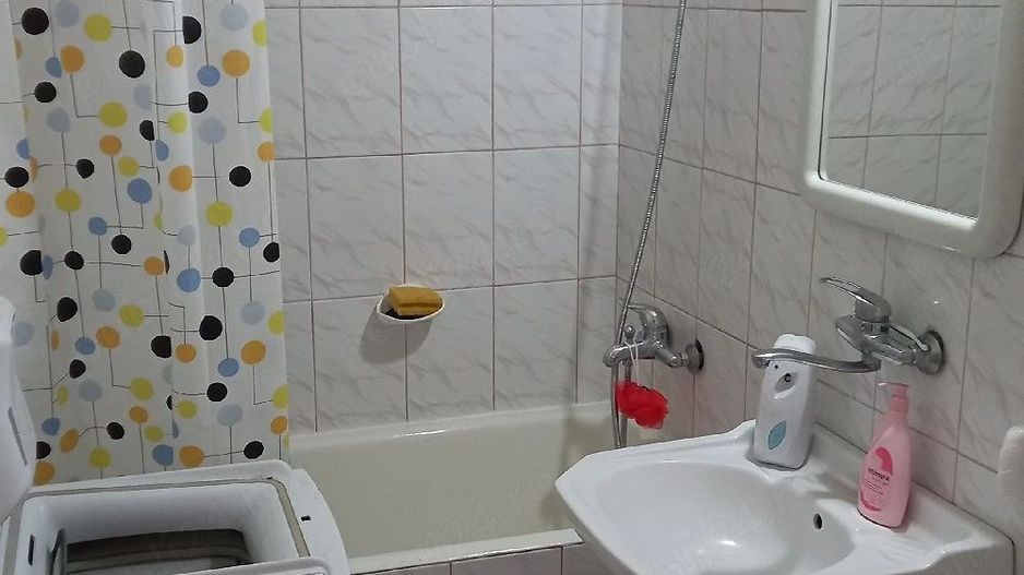 BRASADAS vinde ap 2 cam etaj 4/4 in zona CENTRALA. - Poză 3