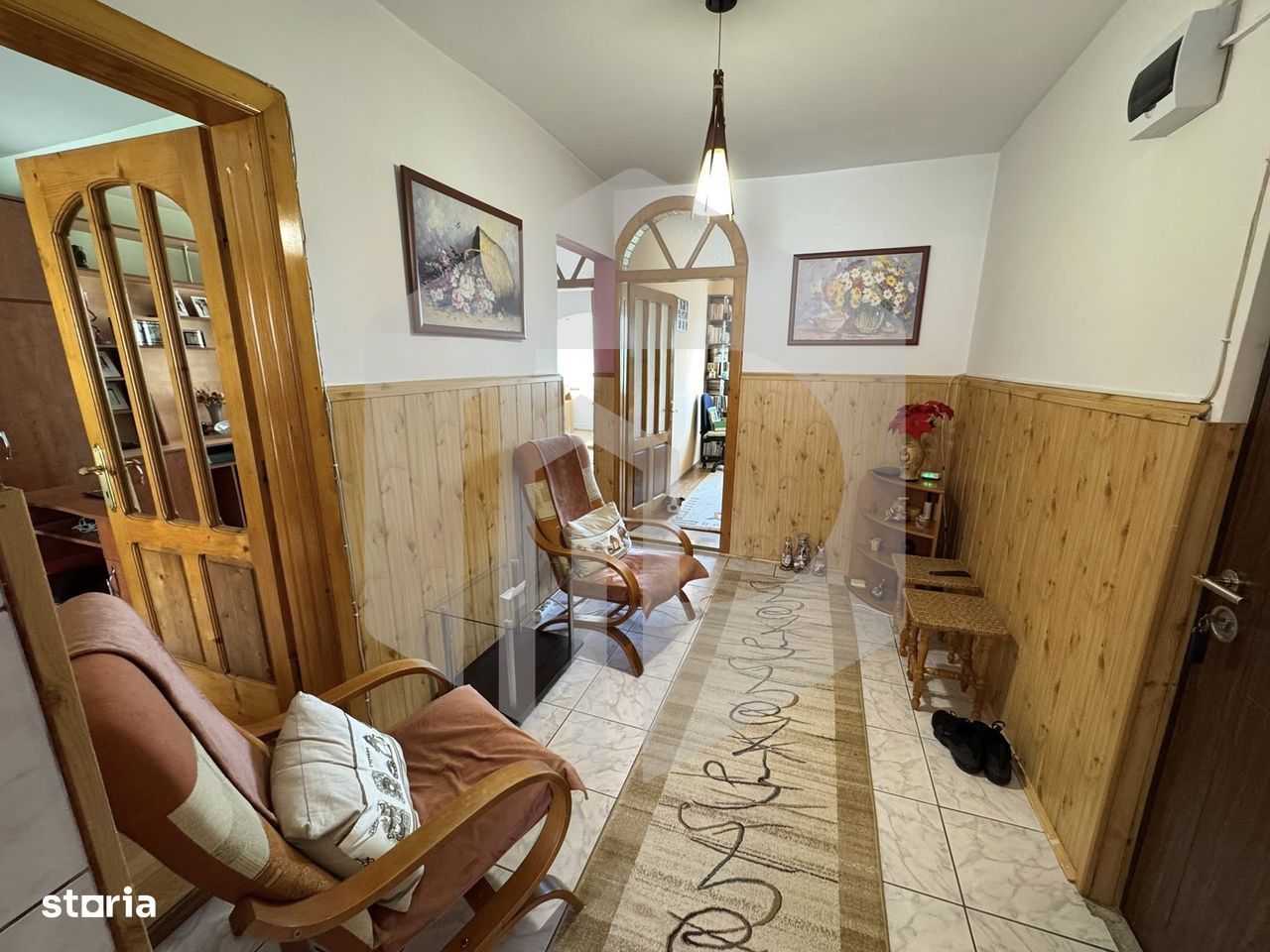 Apartament cu 3 camere / balcon / pivnita / zona Valea Aurie - Poză 1