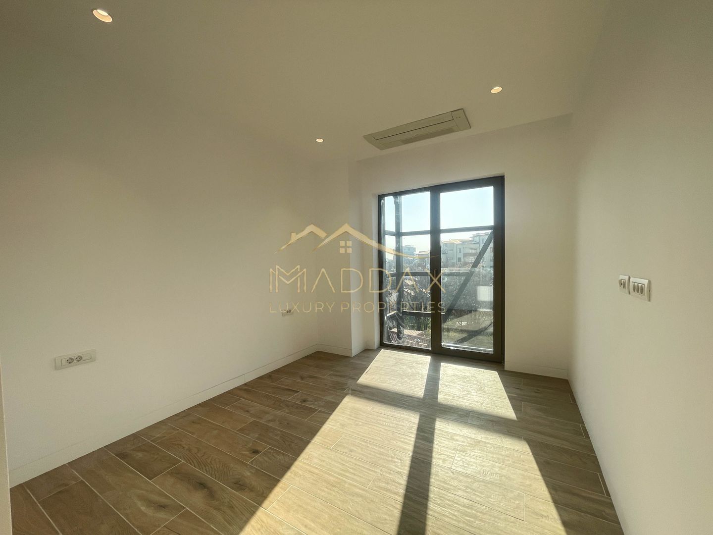 Impressive Penthouse-Triplex ** Green Building***/ 3 parking / Stefan Cel Mare - Poză 28