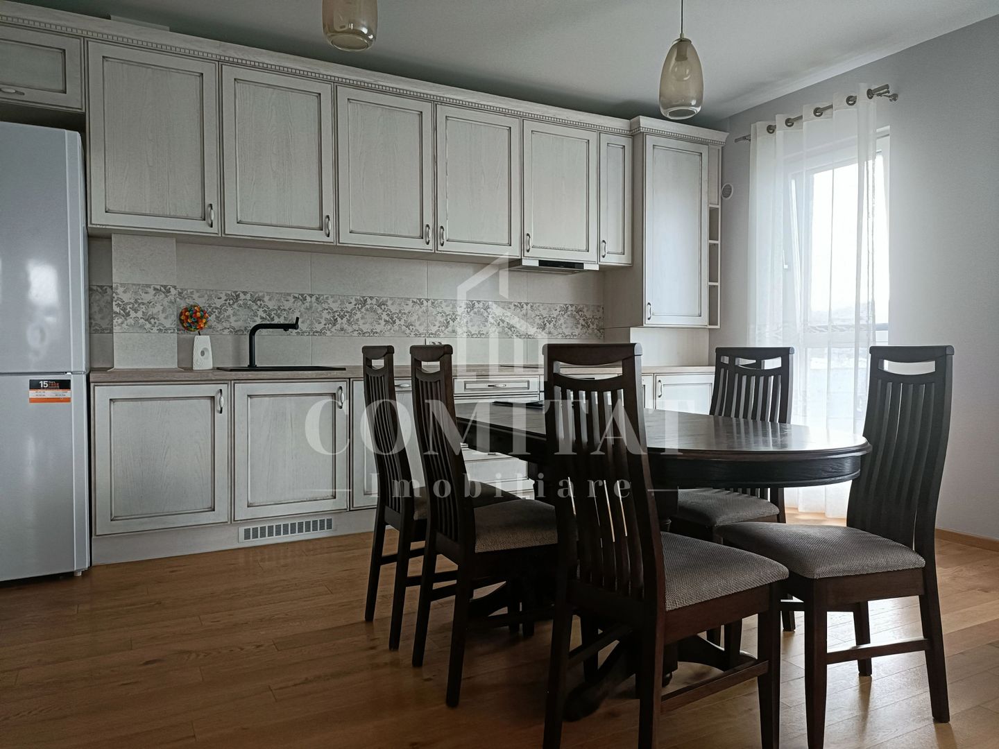 Apartament cu 3 camere | Zona Vivo Mall | Etaj intermediar - Poză 2