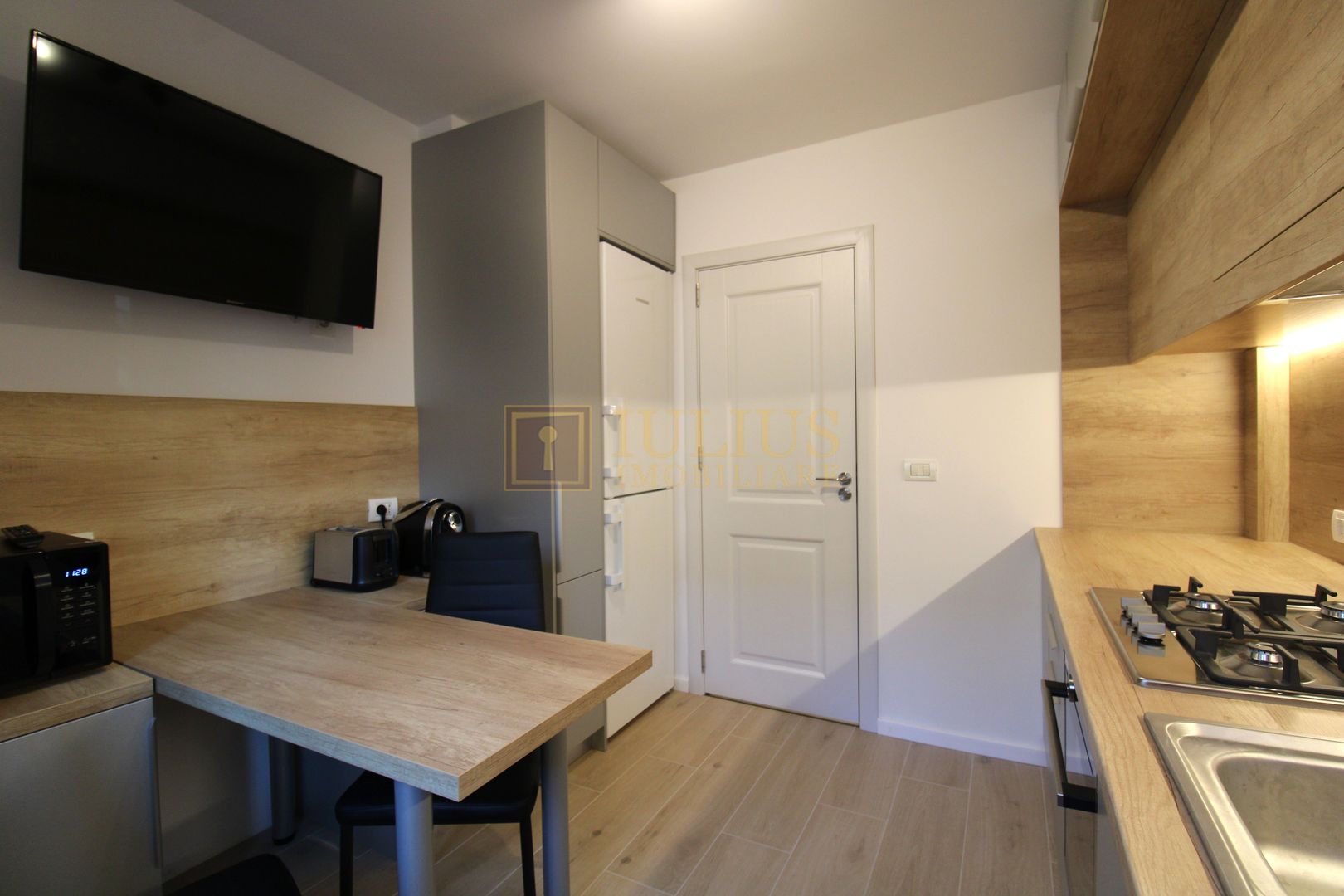 3 camere; Iulius Mall; centrala proprie, CTR. Inclus. - Poză 17