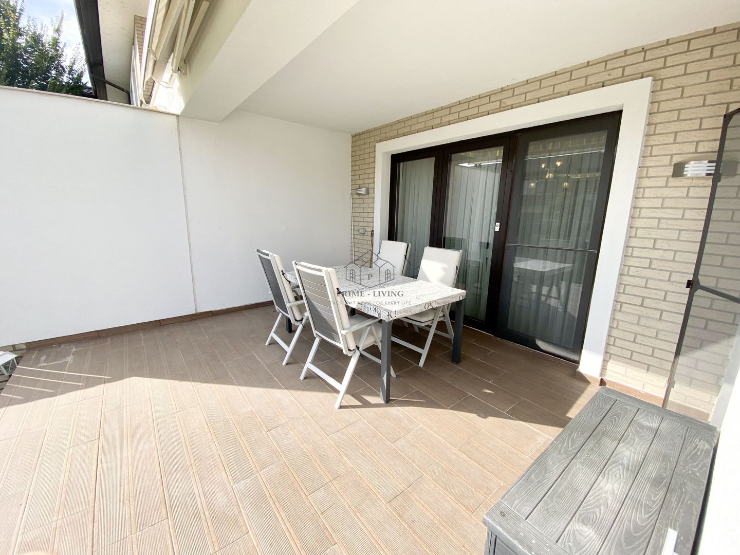 VILA SPATIOASA CU 5 CAMERE LA INCHIRIERE IN COMPLEX REZIDENTIAL - Poză 7