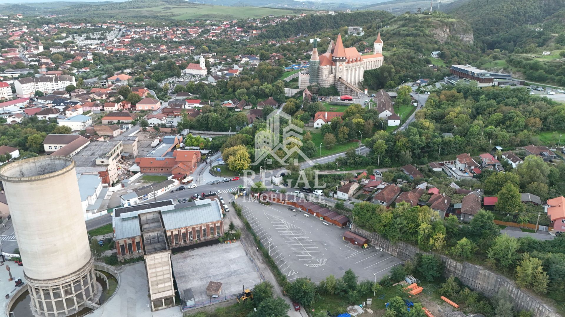 Oportunitate în zona Castelului Corvinilor – teren intravilan, 1.085mp - Poză 2